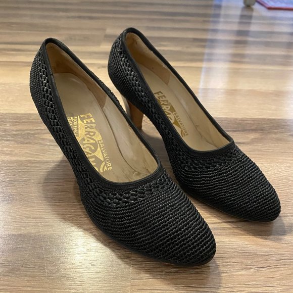 Ferragamo Black Woven Heels - Picture 2 of 10